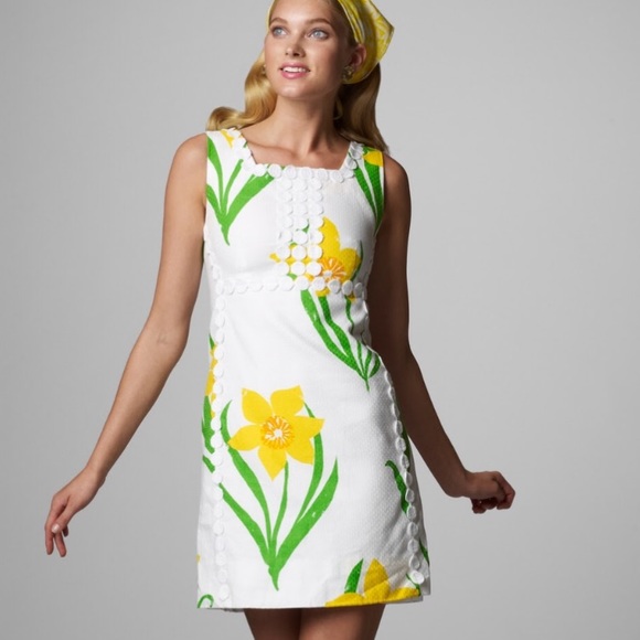 Lilly Pulitzer Dresses & Skirts - Lilly Pulitzer yellow dress